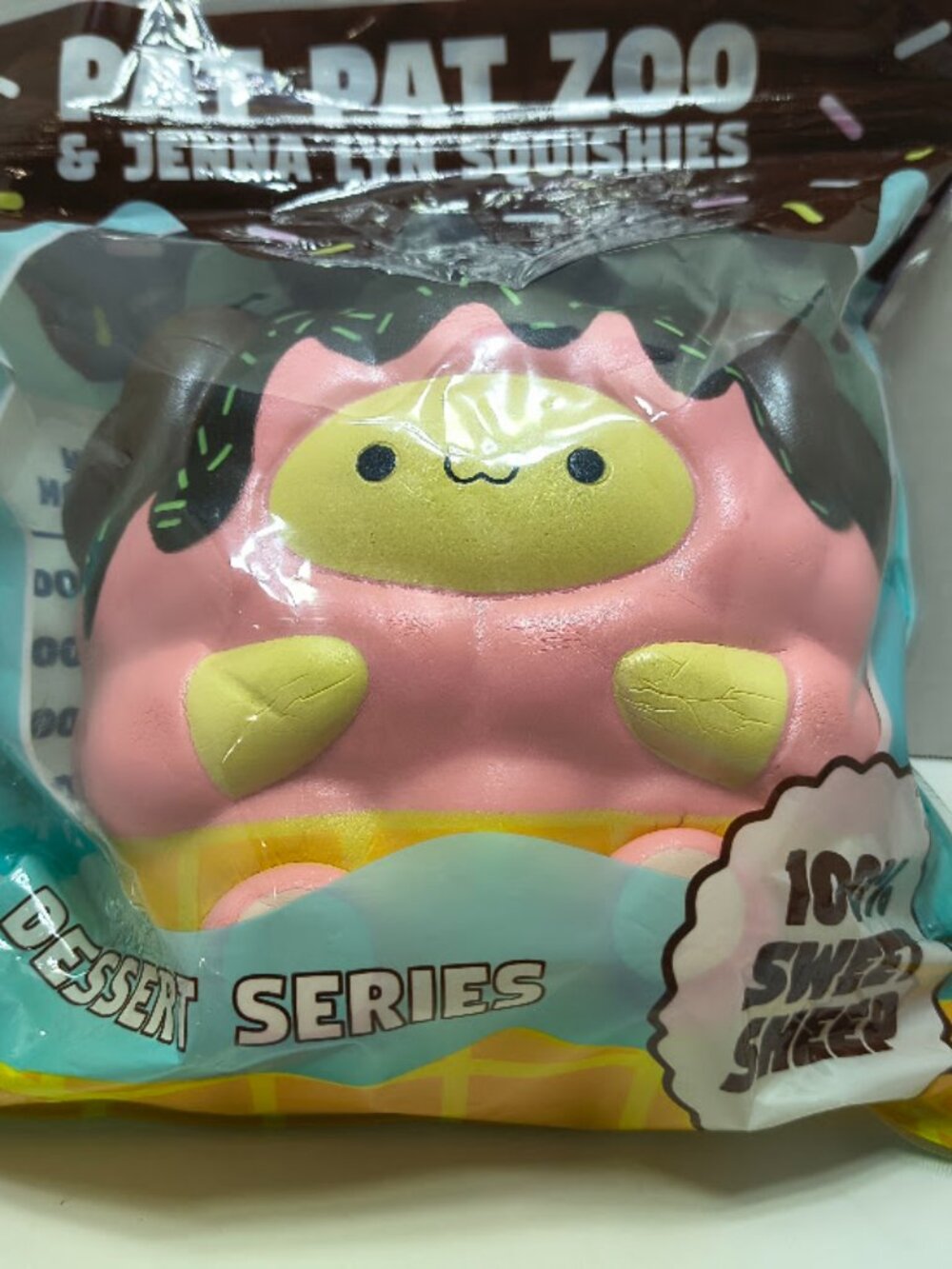 Pat Pat Zoo Pop Pop Dessert Series Sheep Squishy Scented Toy